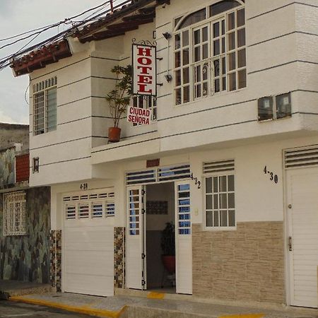 Hotel Ciudad Senora Buga Εξωτερικό φωτογραφία