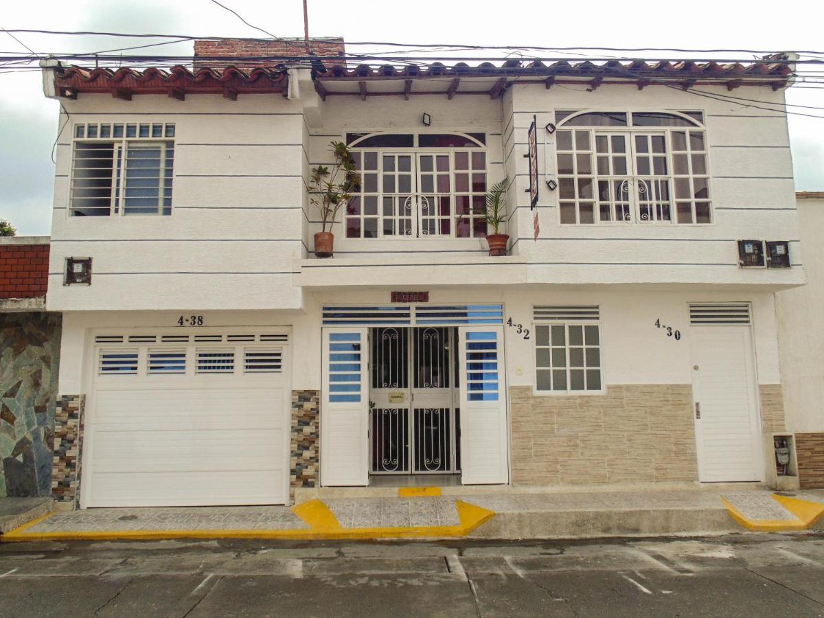 Hotel Ciudad Senora Buga Εξωτερικό φωτογραφία