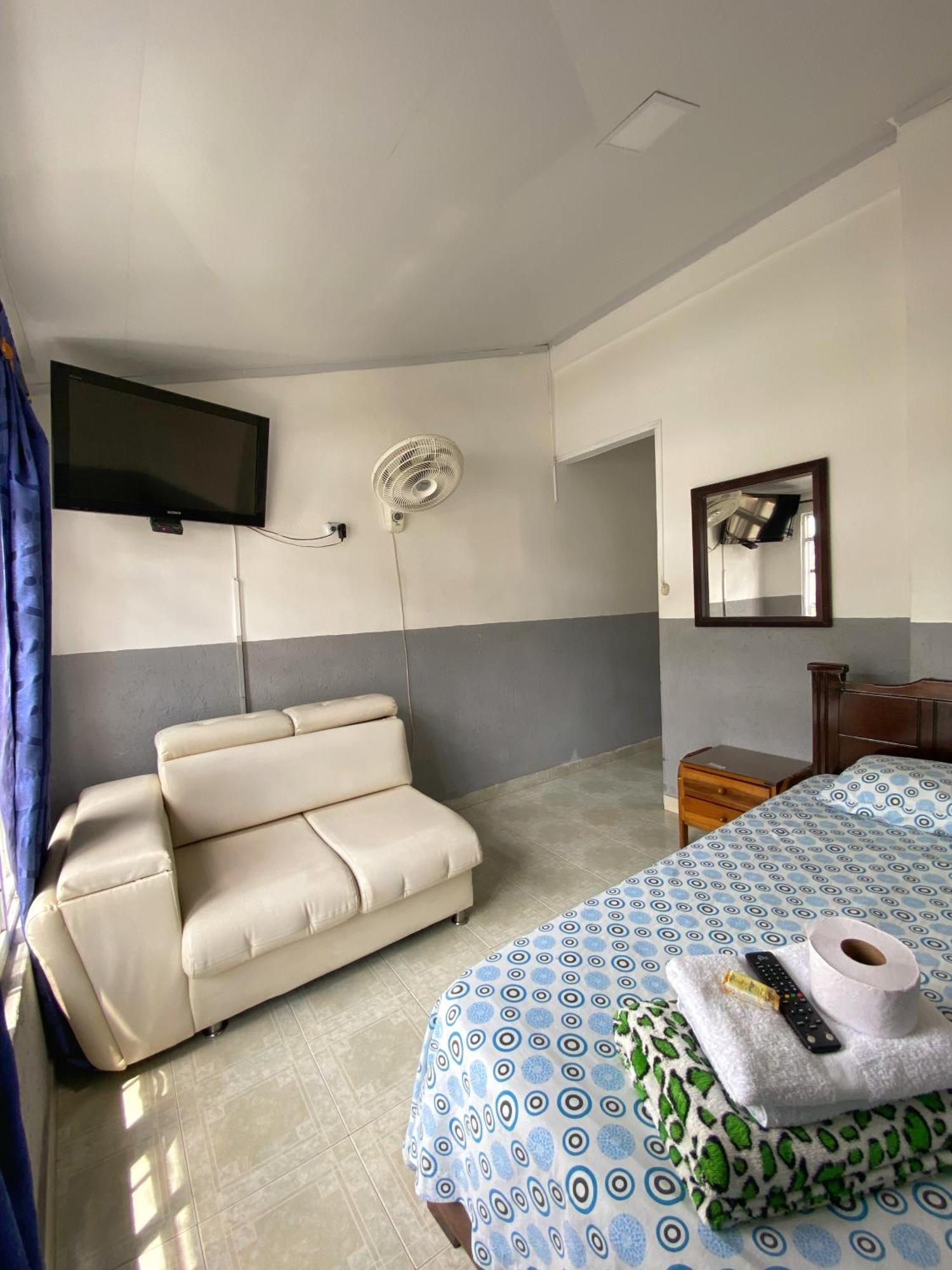 Hotel Ciudad Senora Buga Εξωτερικό φωτογραφία